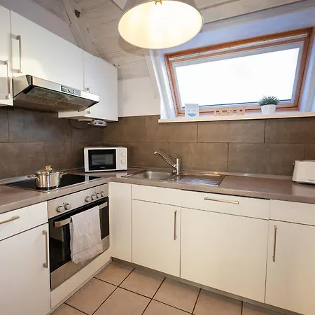 Opi Huck Stroot 42 *